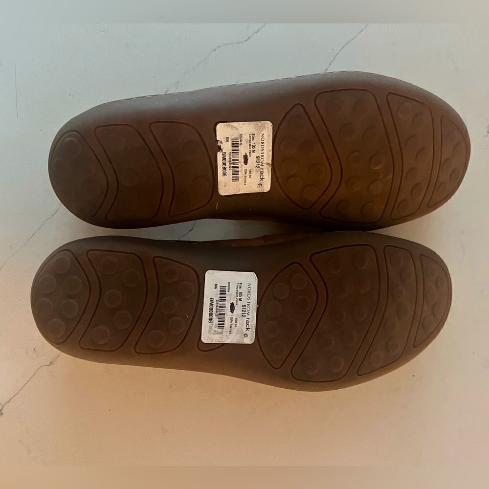 NWT Men’s Born Loafer - Picture 6 of 6